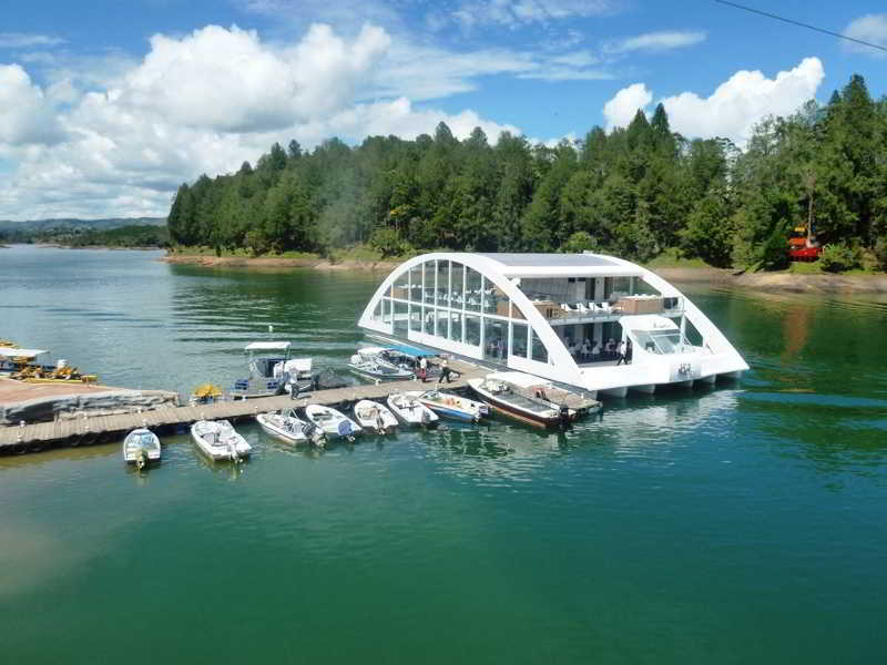 Hotel Los Recuerdos Guatape Exterior photo